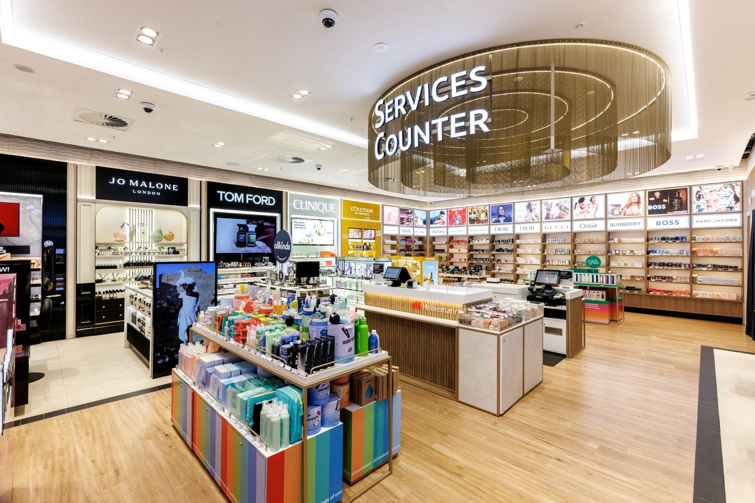 Heinemann Gold Coast Domestic Terminal Store