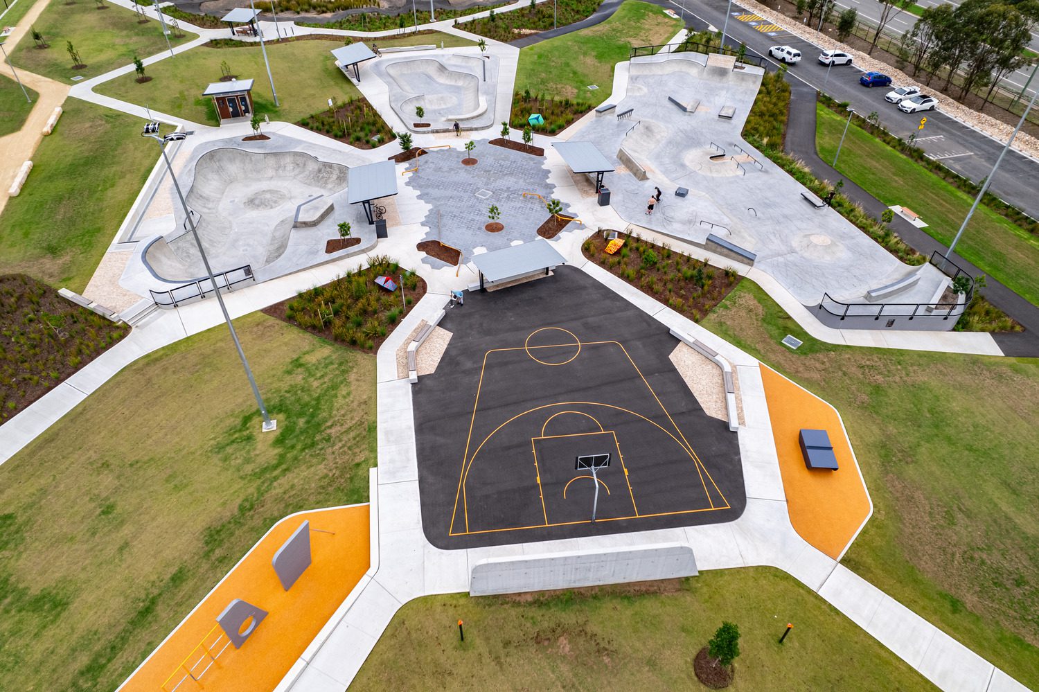 Gipps Street skate area and basketball court