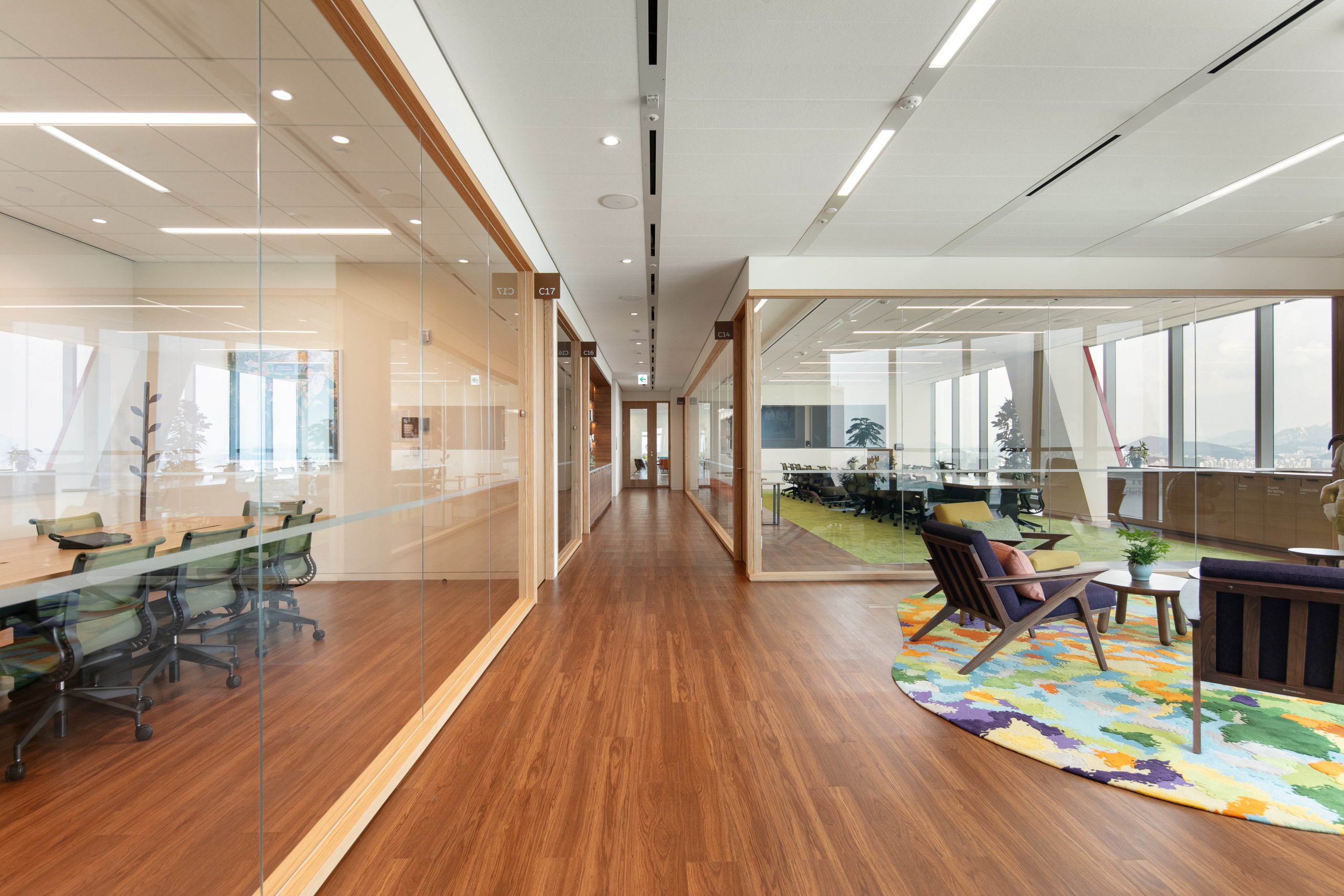 Salesforce Seoul Workplace and Commercial fit out